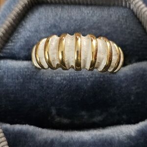 18k S.G.E Yellow Gole Ring (Vintage)